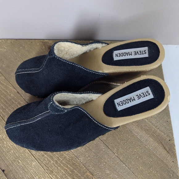 Steve Madden Suede Shearling Clogs Size 7.5 Black Leather Studded Wedge Platform - Picture 3 of 12